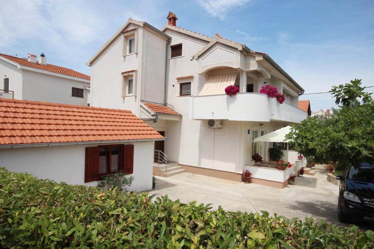 Small Apartment For A Great Holiday Zadar Exterior foto